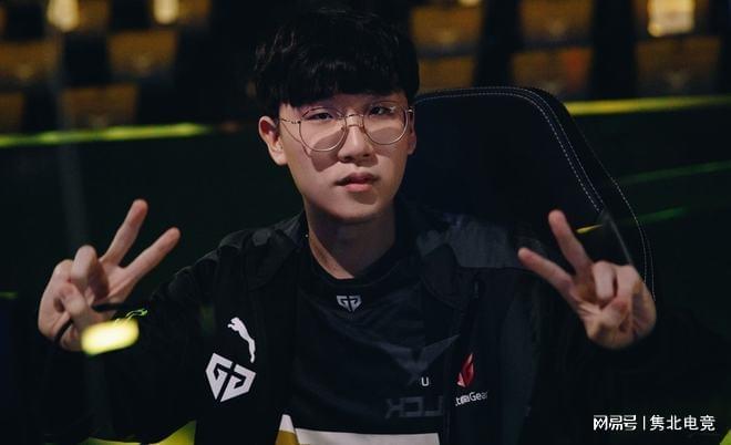 的双重考验 的双重考验